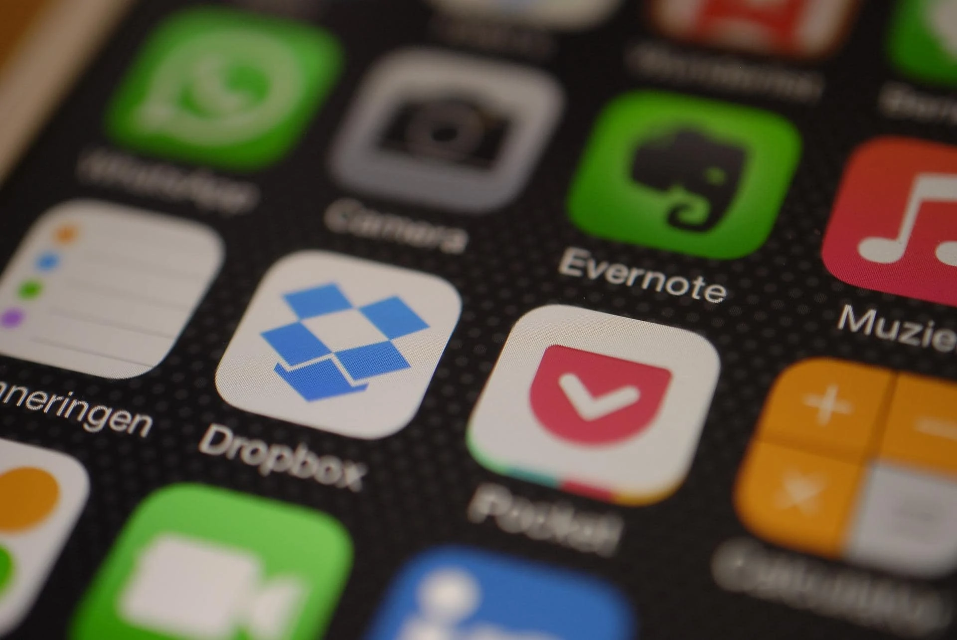 dropbox freemium business model