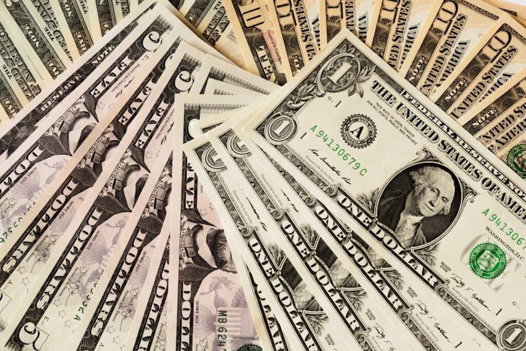 Top 15 Largest Bankruptcies in History (2026)