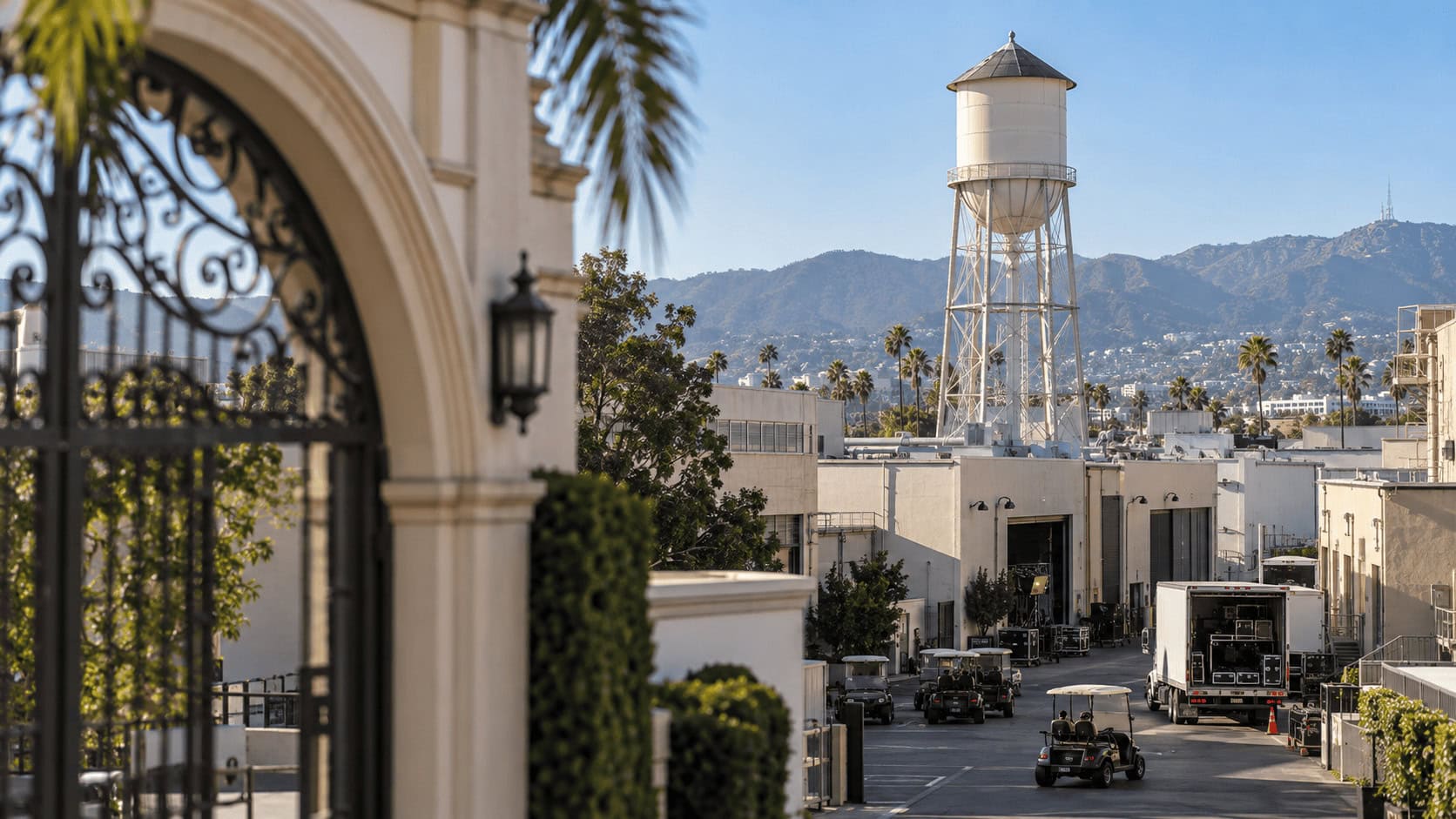 Los estudios de Warner Bros. en Burbank son uno de los dos terrenos de Los Ángeles que Paramount debe conservar hasta 2031 en virtud de su acuerdo con 12 estados.